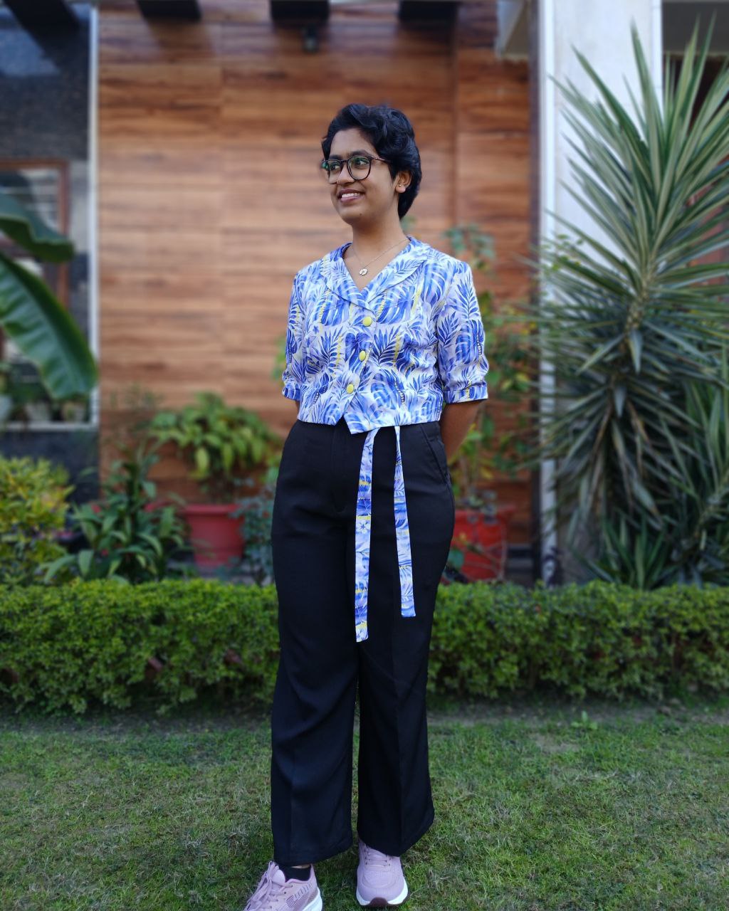 Neeli-Peeli Vest