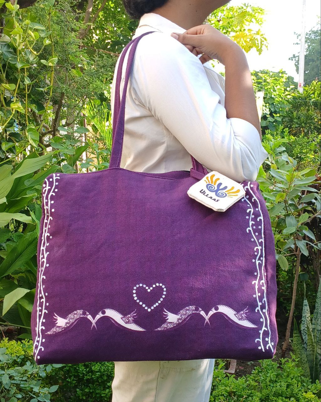 Lovebirds Tote Bag