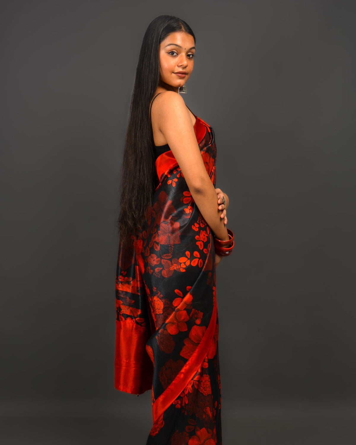 Surkh Pant Saree