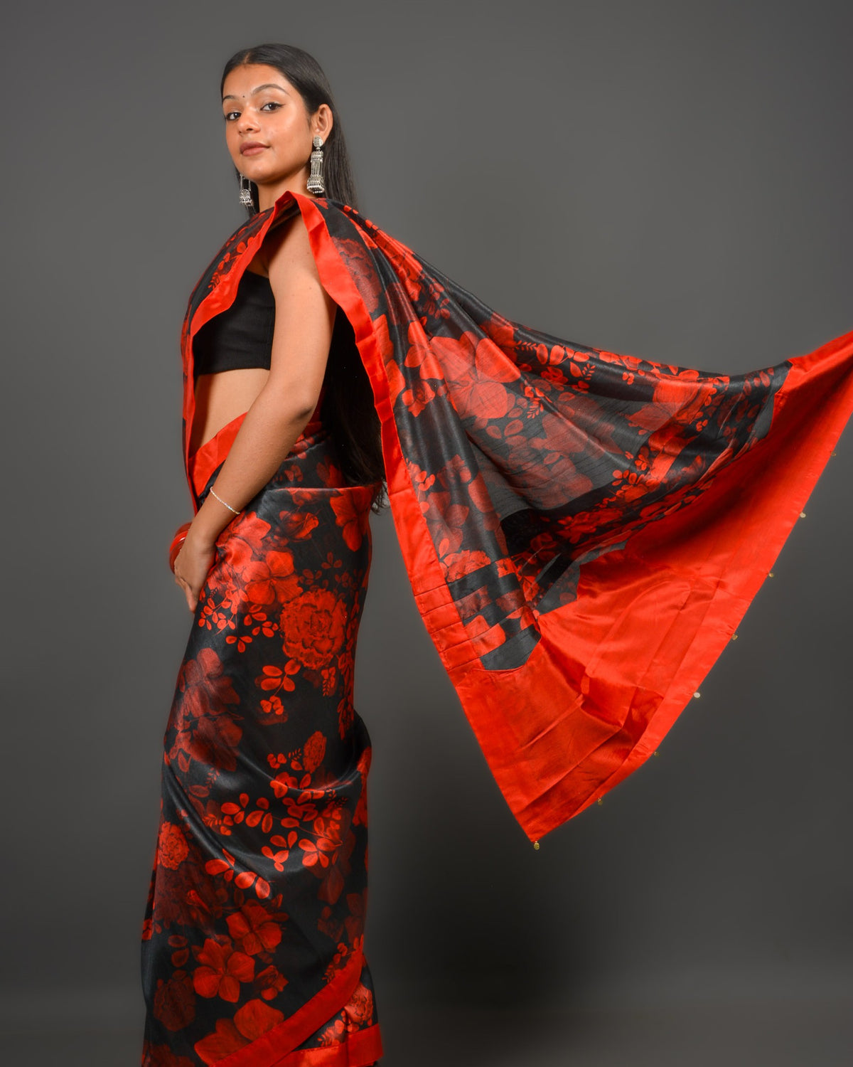 Surkh Pant Saree